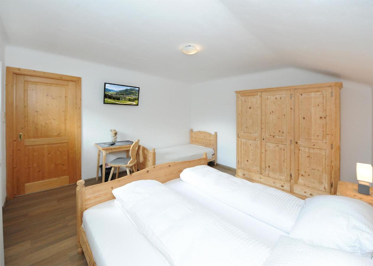 Chalet Gloria - Doppel- Und Mehrbettzimmer Bruck an der Grossglocknerstrasse Bagian luar foto